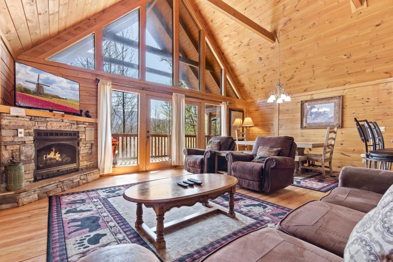 Above The Clouds, 4 Bedrooms, Pool Access, Private, Gaming, Sleeps 16 Gatlinburg Exterior foto