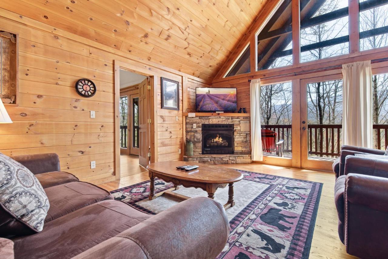 Above The Clouds, 4 Bedrooms, Pool Access, Private, Gaming, Sleeps 16 Gatlinburg Exterior foto