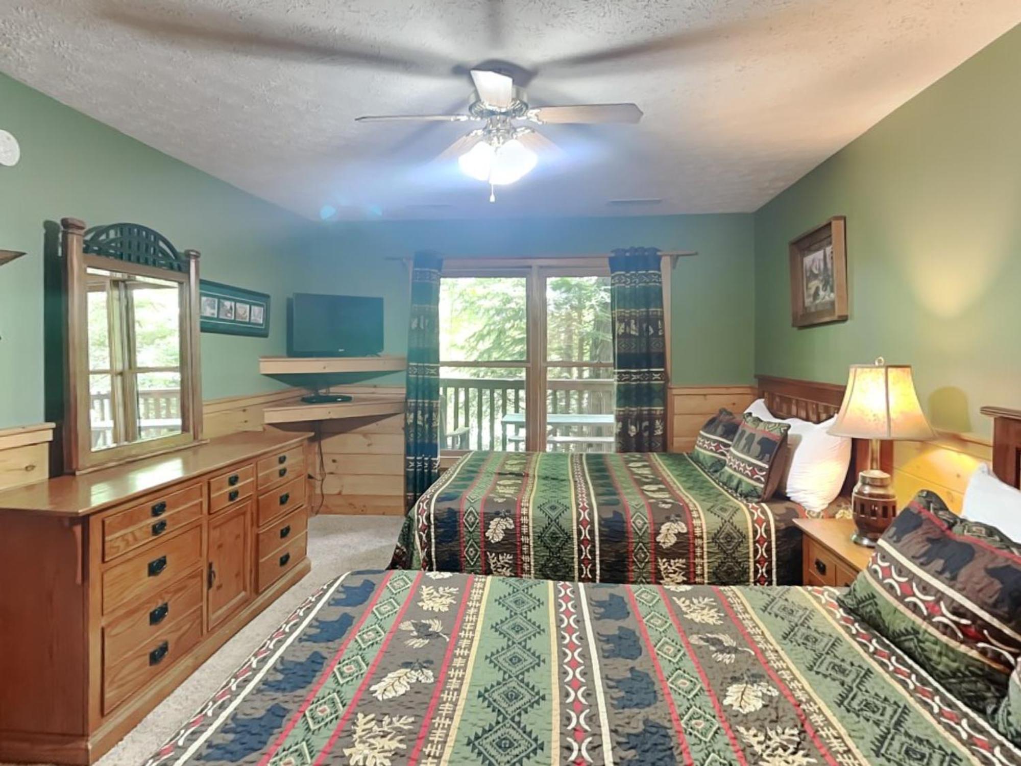 Above The Clouds, 4 Bedrooms, Pool Access, Private, Gaming, Sleeps 16 Gatlinburg Exterior foto