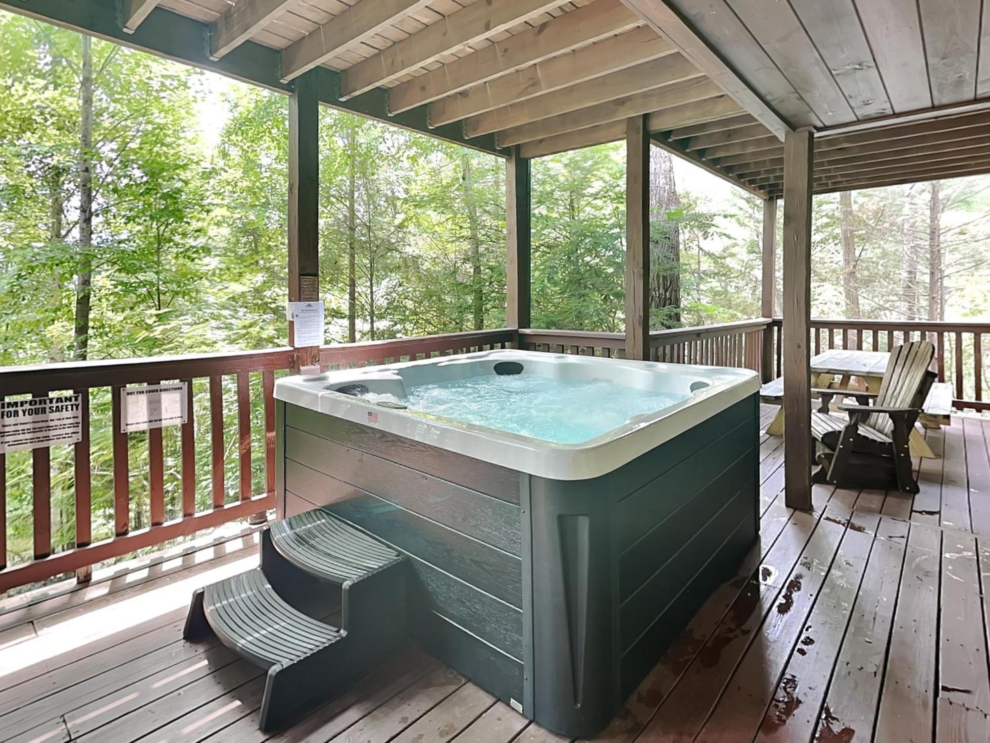 Above The Clouds, 4 Bedrooms, Pool Access, Private, Gaming, Sleeps 16 Gatlinburg Exterior foto